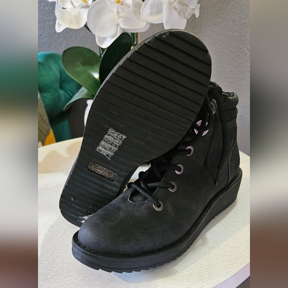 Blowfish Malibu Black Combat Boots – New Without Tags (Never Worn) - Picture 7 of 7